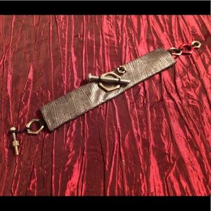 🥴 Loose Screws 4 U !